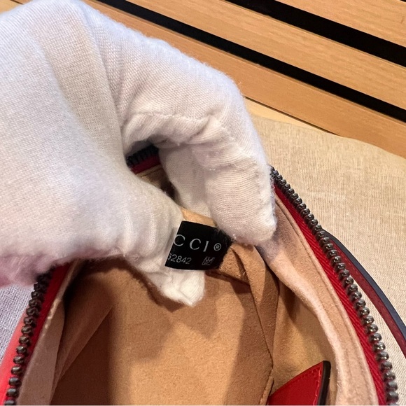 Gucci bright red 739166 Gg marmont 2 Lion trap shoulder bag - Picture 11 of 13